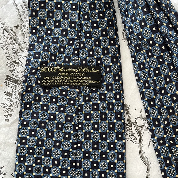 Gucci Tie - Picture 7 of 8